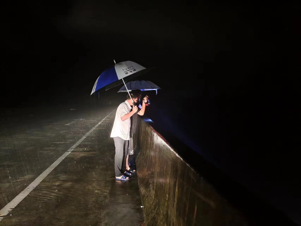 鎮領導到灣口村委會轄區檢查西山河邊人員疏散情況及指導泄洪工作 (2).jpg