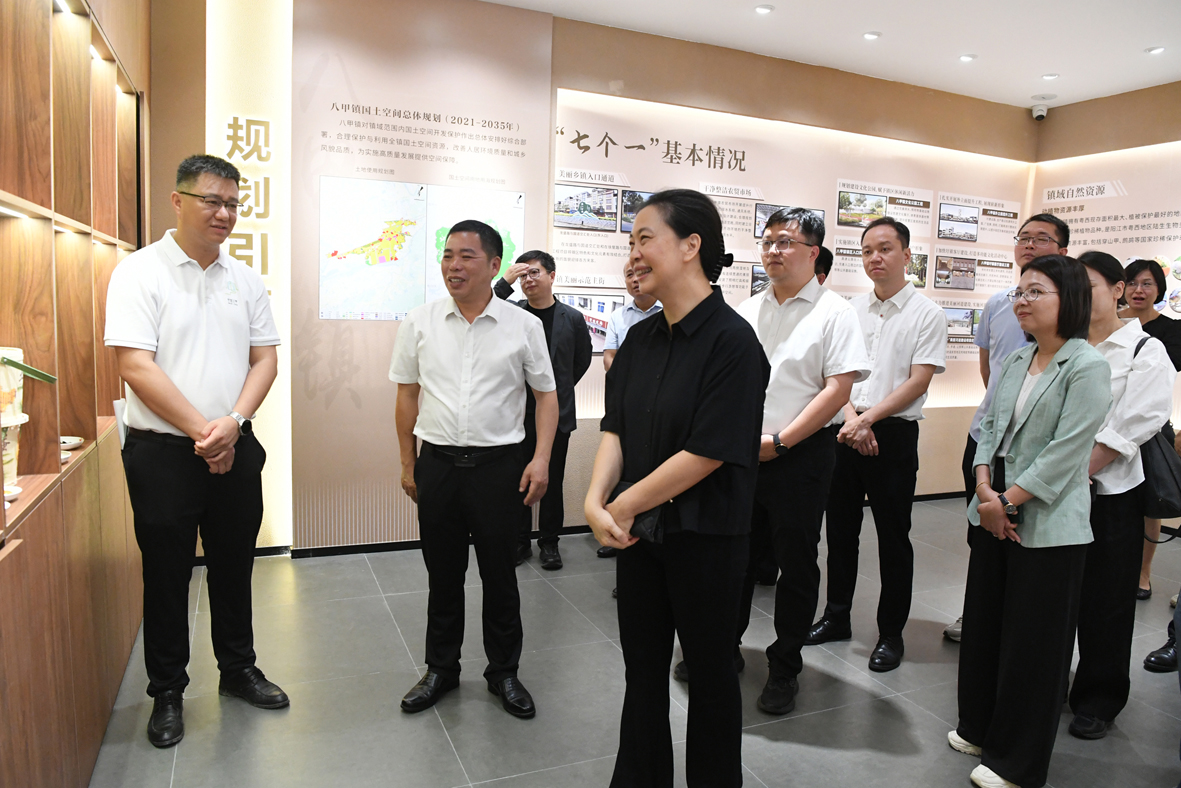 廣州美術學院到我市調研交流